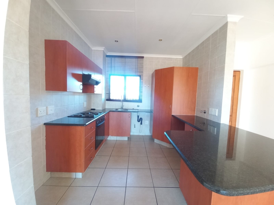 2 Bedroom Property for Sale in Sonneveld Gauteng