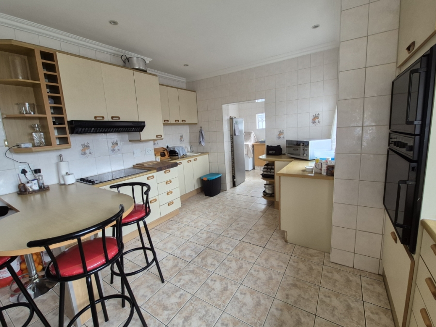 4 Bedroom Property for Sale in Sunnyridge Gauteng