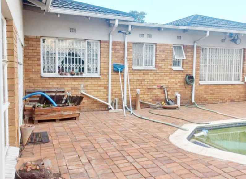 4 Bedroom Property for Sale in Primrose Hill Gauteng