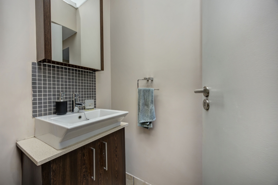 2 Bedroom Property for Sale in Fourways Gauteng