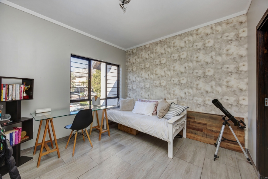 2 Bedroom Property for Sale in Fourways Gauteng