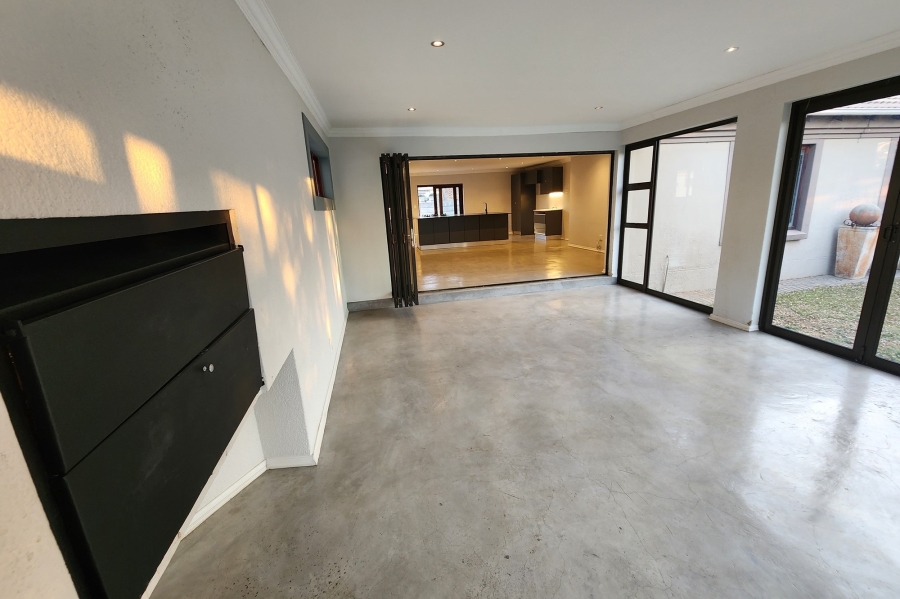 To Let 3 Bedroom Property for Rent in Parkhaven Gauteng