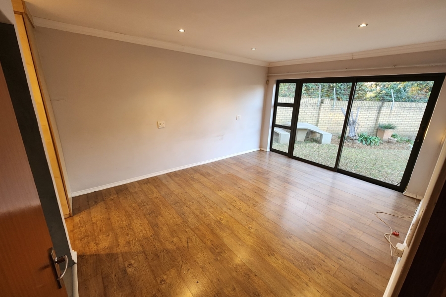 To Let 3 Bedroom Property for Rent in Parkhaven Gauteng