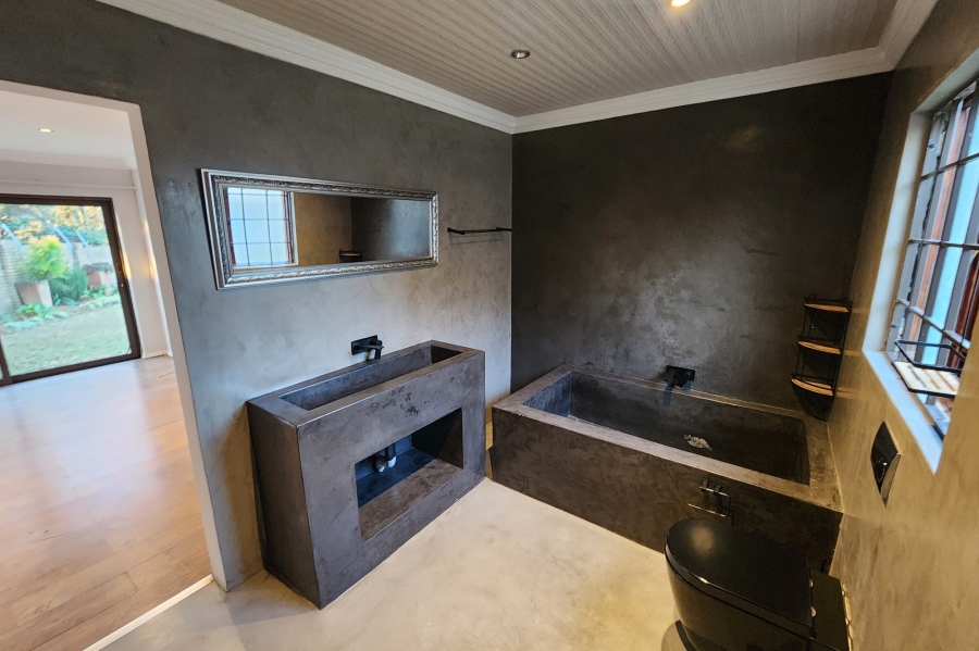To Let 3 Bedroom Property for Rent in Parkhaven Gauteng