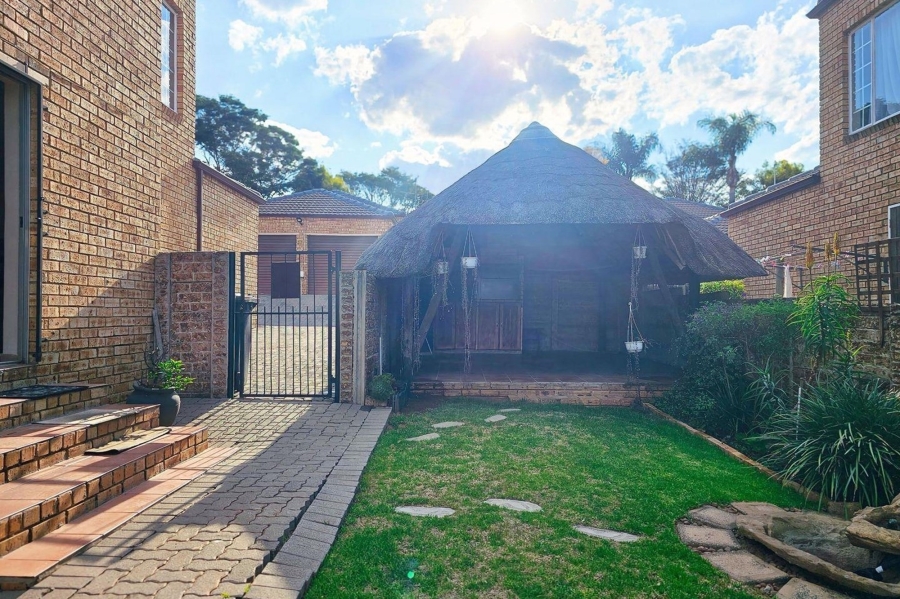 To Let 3 Bedroom Property for Rent in Honeydew Manor Gauteng