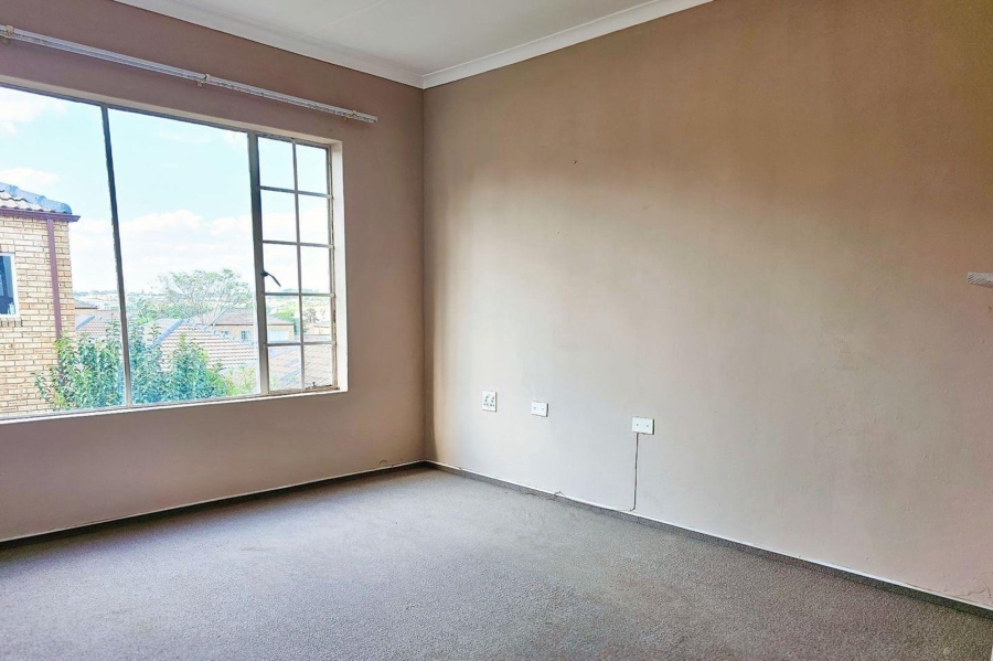To Let 3 Bedroom Property for Rent in Honeydew Manor Gauteng