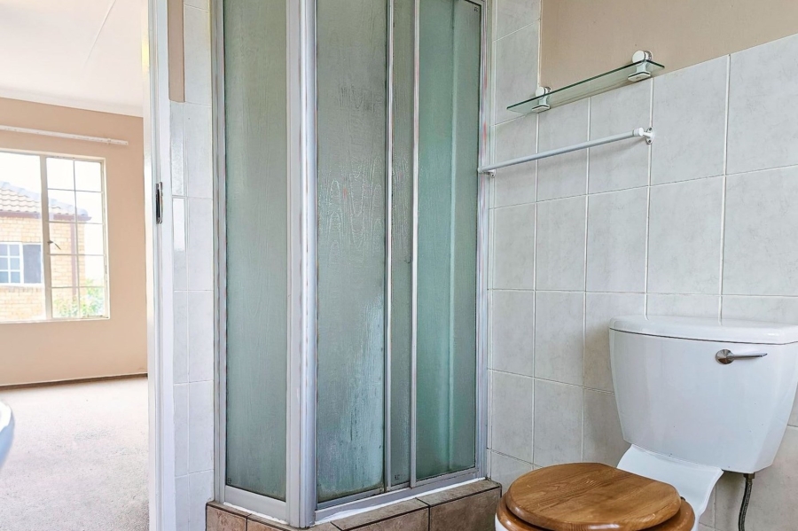To Let 3 Bedroom Property for Rent in Honeydew Manor Gauteng