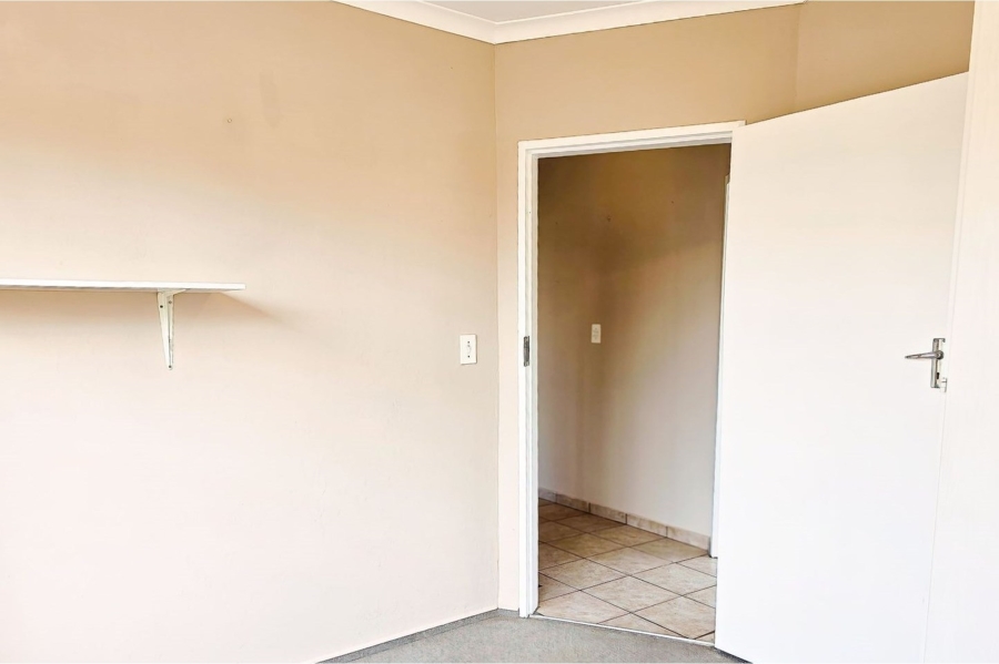 To Let 3 Bedroom Property for Rent in Honeydew Manor Gauteng