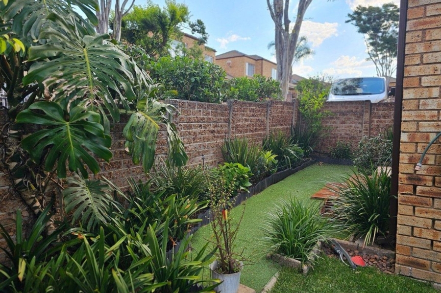 To Let 3 Bedroom Property for Rent in Honeydew Manor Gauteng