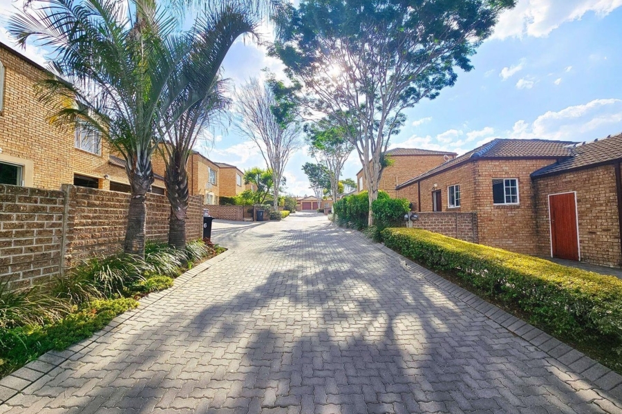 To Let 3 Bedroom Property for Rent in Honeydew Manor Gauteng