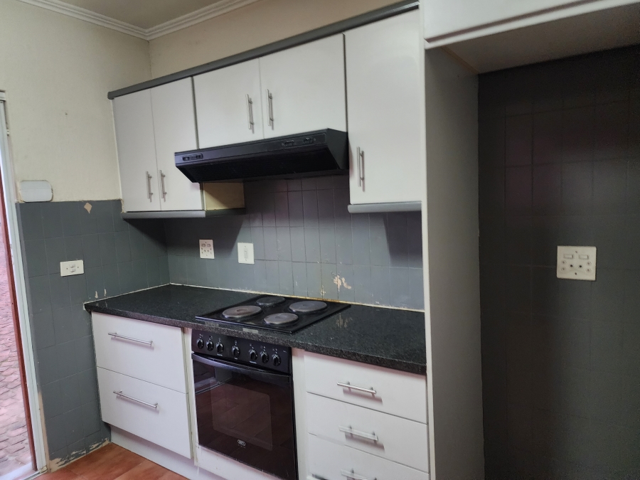 To Let 3 Bedroom Property for Rent in Buccleuch Gauteng