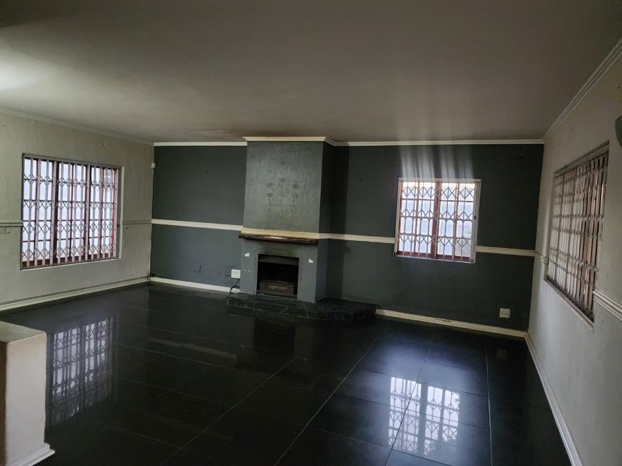 To Let 3 Bedroom Property for Rent in Buccleuch Gauteng