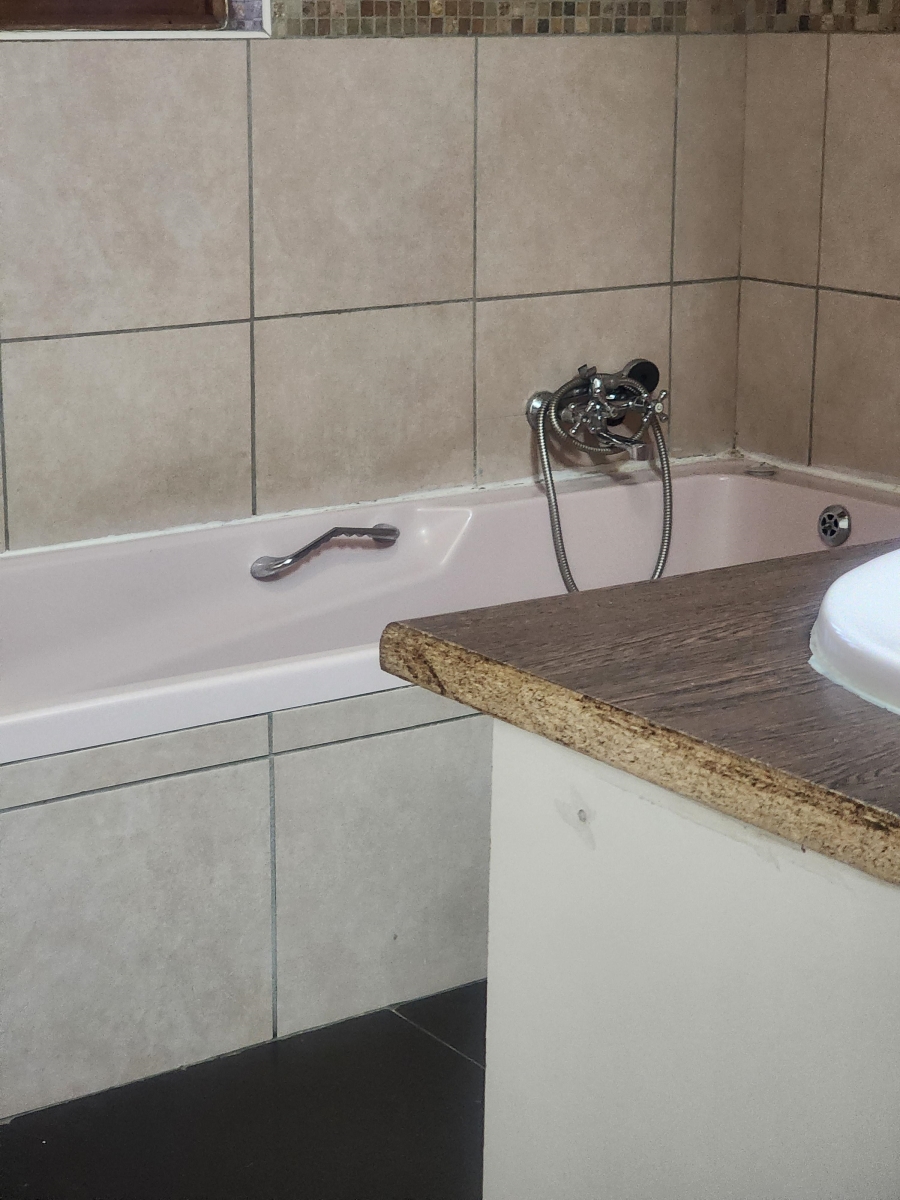 To Let 3 Bedroom Property for Rent in Buccleuch Gauteng