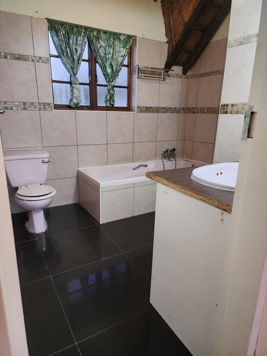 To Let 3 Bedroom Property for Rent in Buccleuch Gauteng