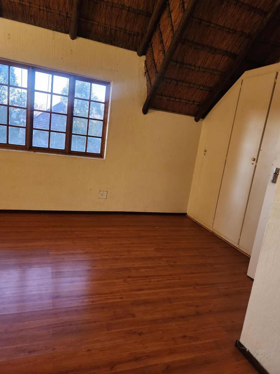 To Let 3 Bedroom Property for Rent in Buccleuch Gauteng