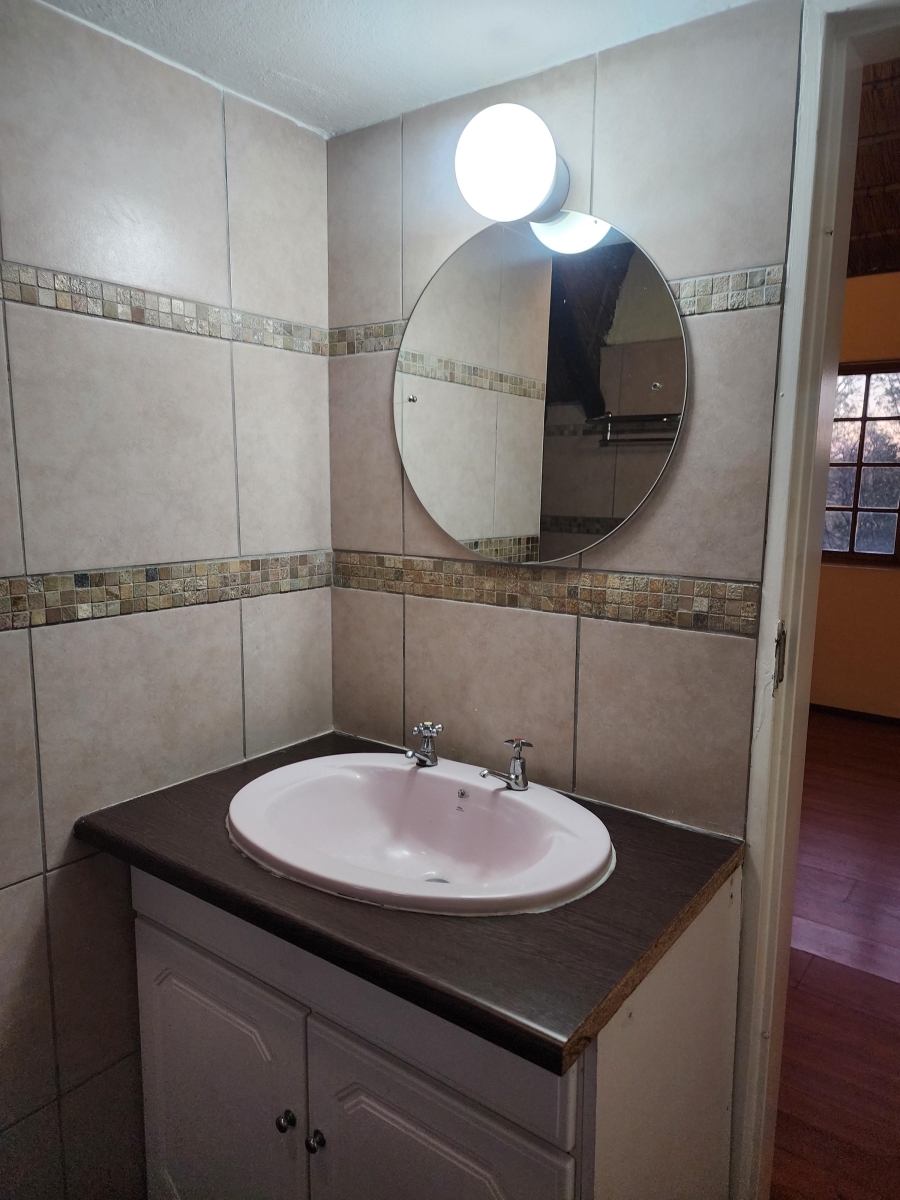 To Let 3 Bedroom Property for Rent in Buccleuch Gauteng