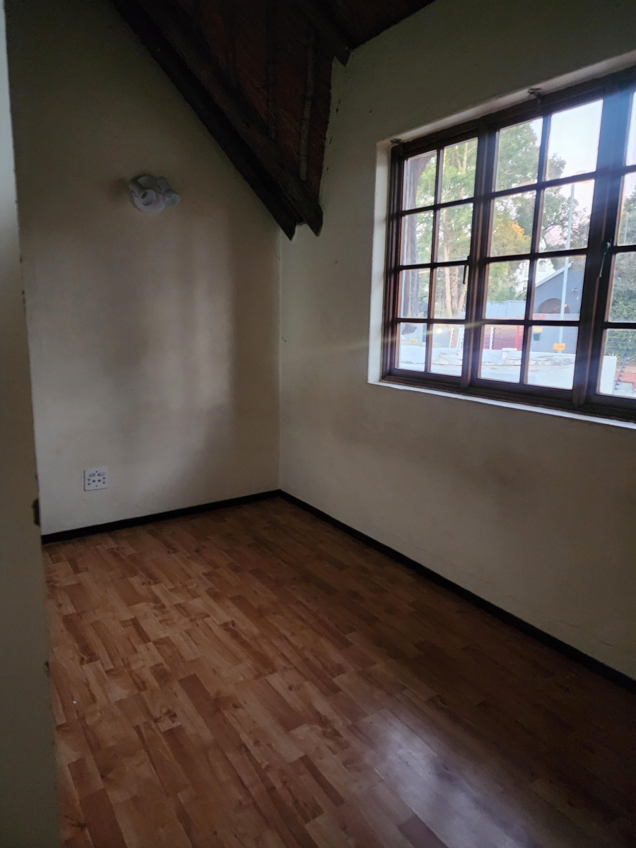 To Let 3 Bedroom Property for Rent in Buccleuch Gauteng