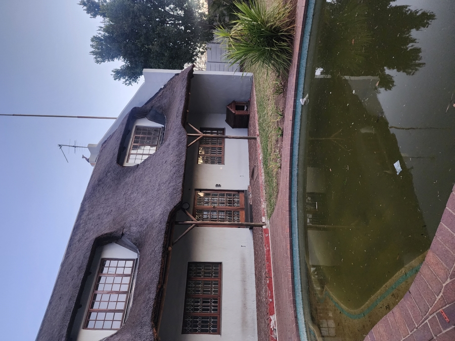To Let 3 Bedroom Property for Rent in Buccleuch Gauteng