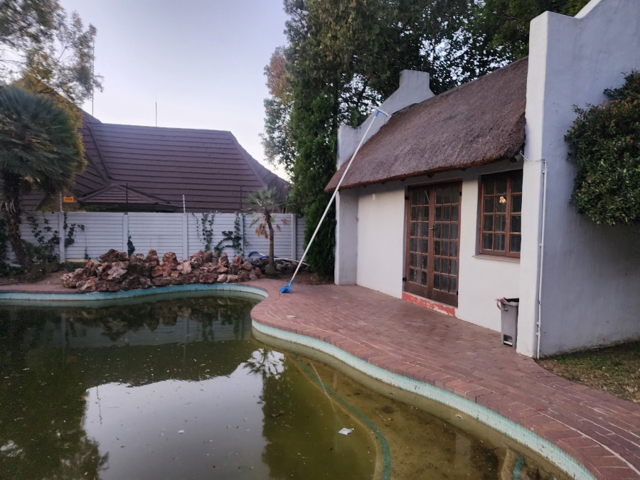 To Let 3 Bedroom Property for Rent in Buccleuch Gauteng