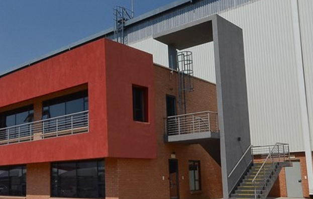 To Let commercial Property for Rent in Gosforth Park Gauteng