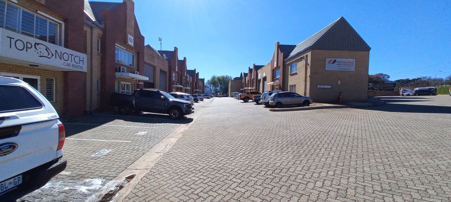 To Let commercial Property for Rent in Sunnyrock Gauteng
