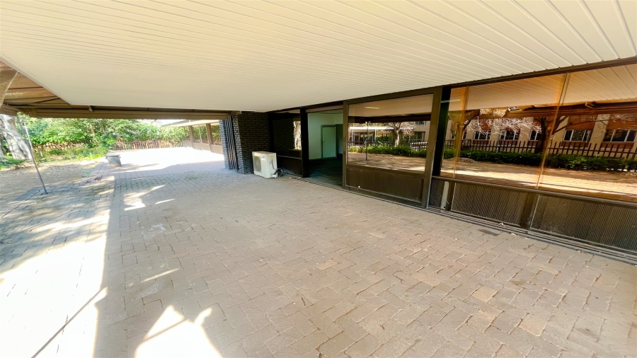 To Let commercial Property for Rent in Bedfordview Gauteng