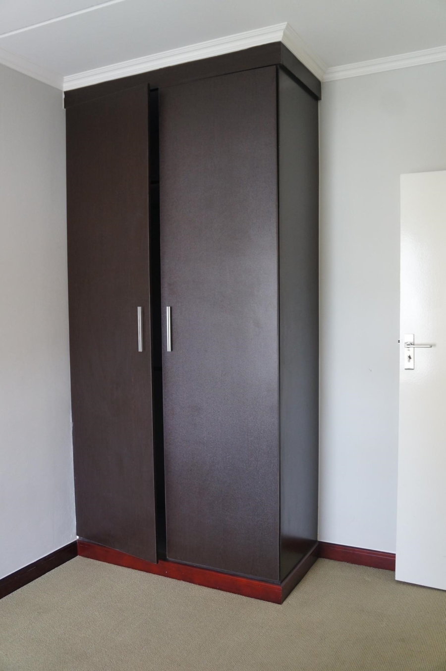 2 Bedroom Property for Sale in Erand Gardens Gauteng