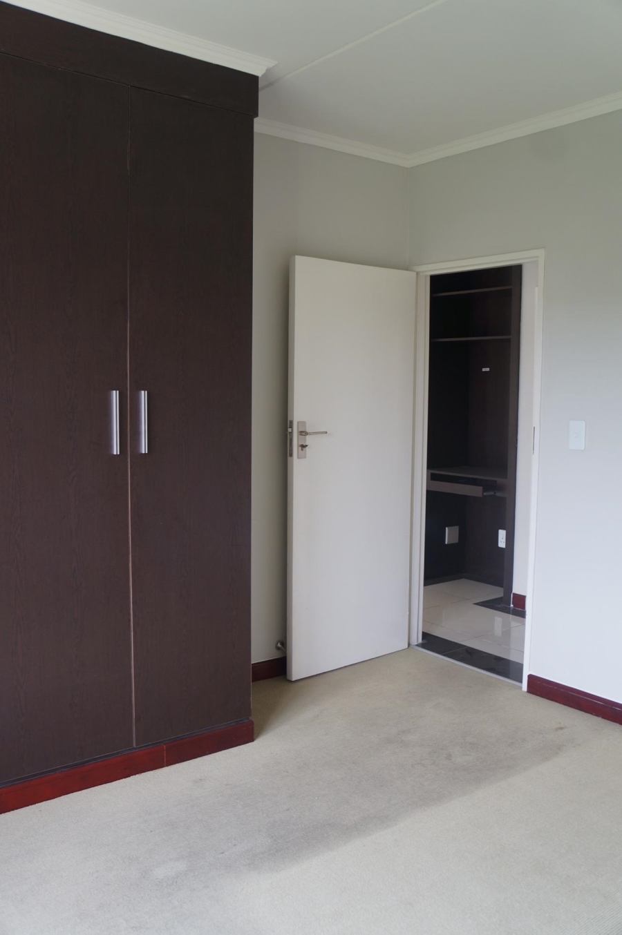 2 Bedroom Property for Sale in Erand Gardens Gauteng