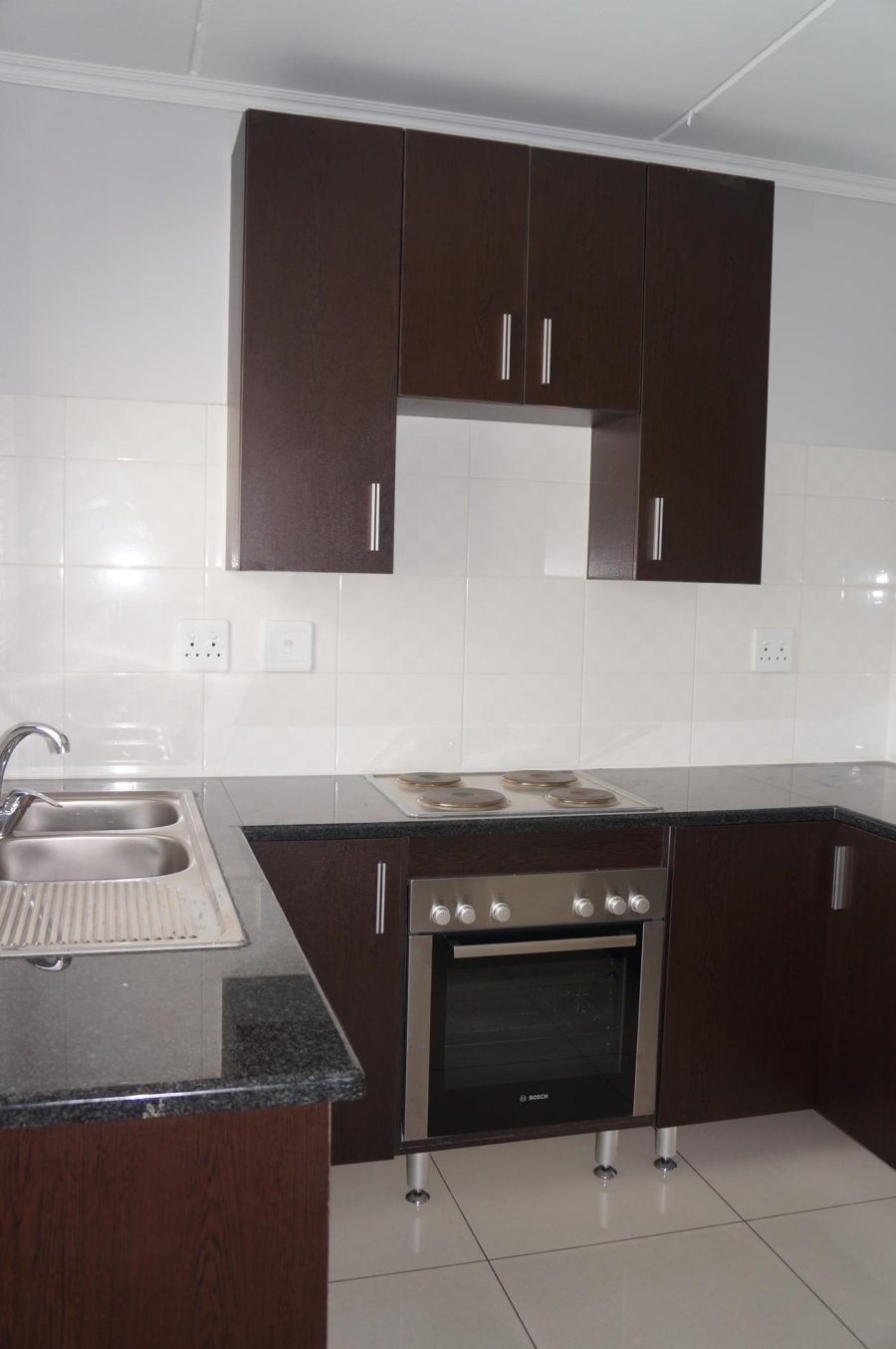 2 Bedroom Property for Sale in Erand Gardens Gauteng