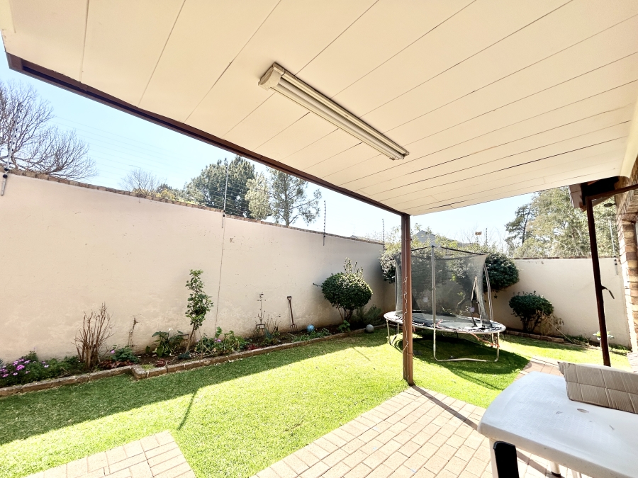 To Let 3 Bedroom Property for Rent in Halfway Gardens Gauteng