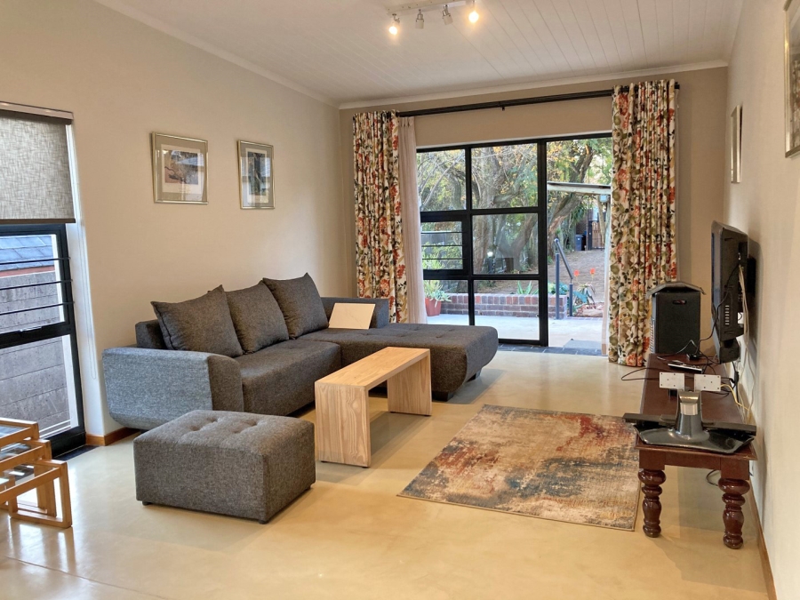 To Let 1 Bedroom Property for Rent in Linden Gauteng