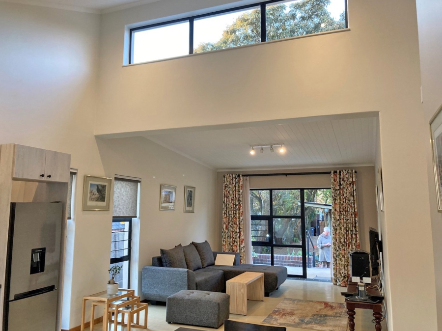 To Let 1 Bedroom Property for Rent in Linden Gauteng