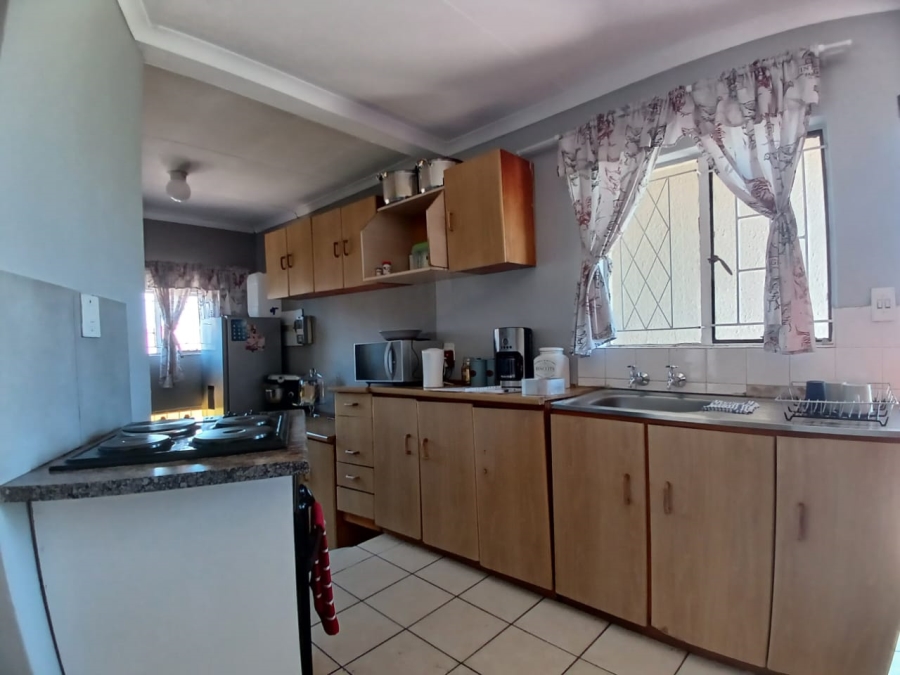 3 Bedroom Property for Sale in Toekomsrus Gauteng