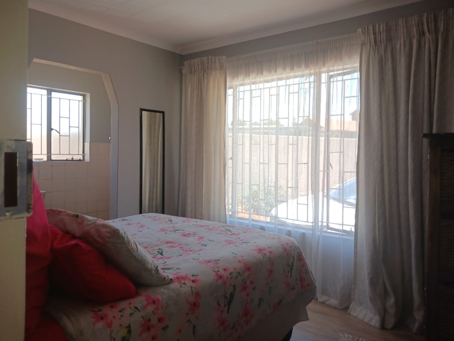3 Bedroom Property for Sale in Toekomsrus Gauteng