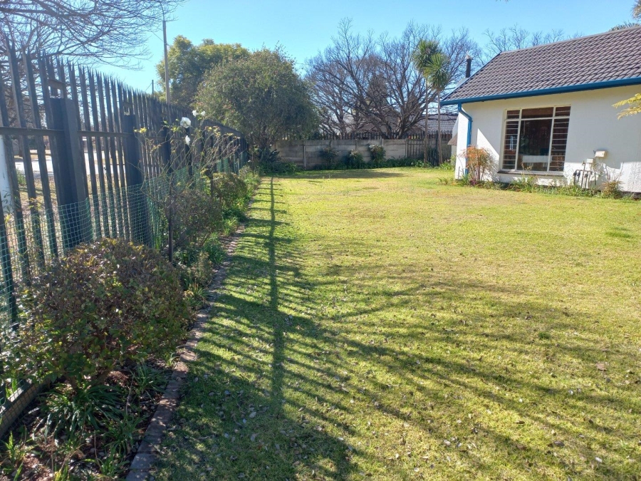 3 Bedroom Property for Sale in Helikonpark Gauteng