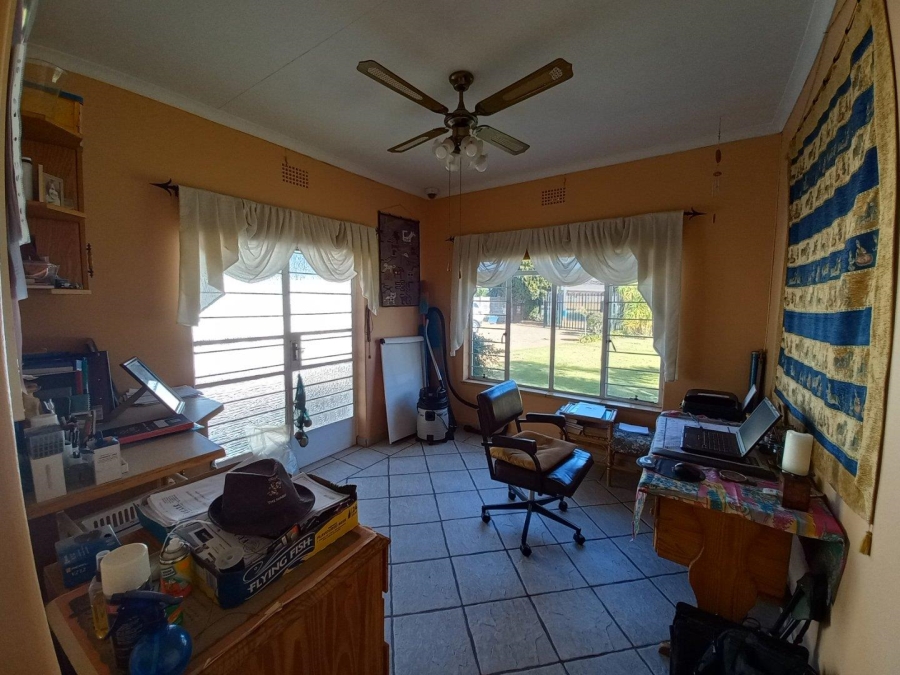 3 Bedroom Property for Sale in Helikonpark Gauteng