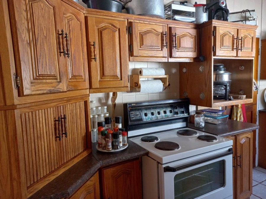 3 Bedroom Property for Sale in Helikonpark Gauteng