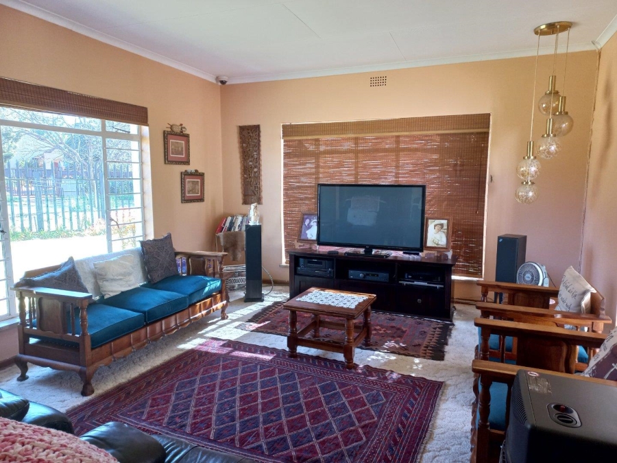 3 Bedroom Property for Sale in Helikonpark Gauteng