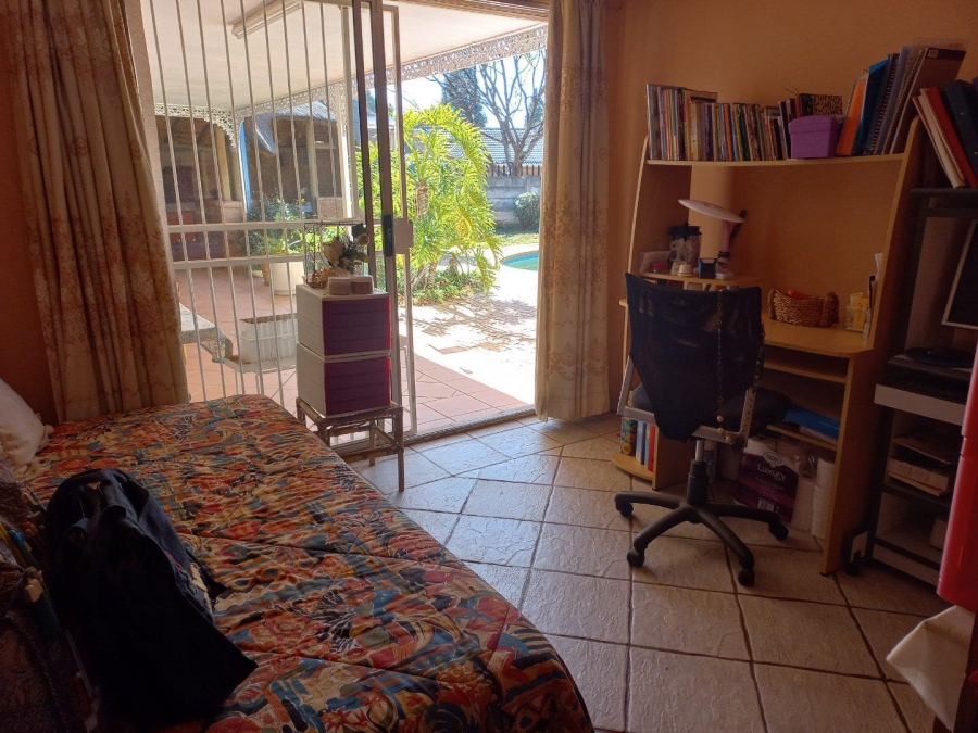 3 Bedroom Property for Sale in Helikonpark Gauteng