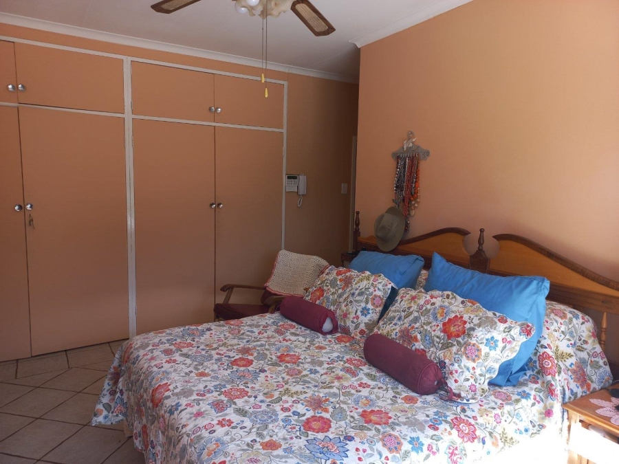 3 Bedroom Property for Sale in Helikonpark Gauteng