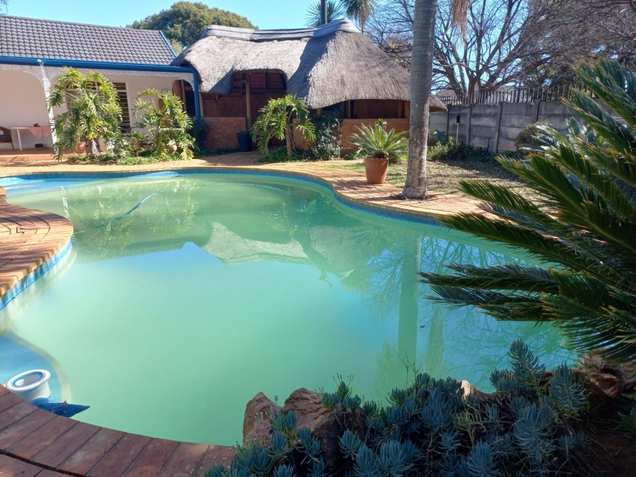 3 Bedroom Property for Sale in Helikonpark Gauteng