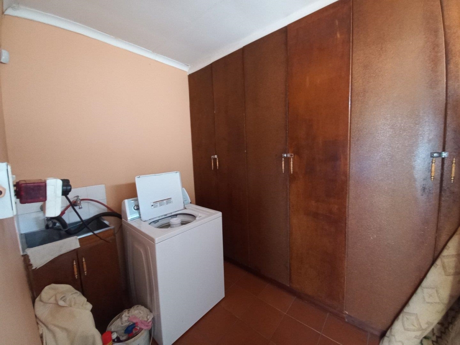 3 Bedroom Property for Sale in Helikonpark Gauteng