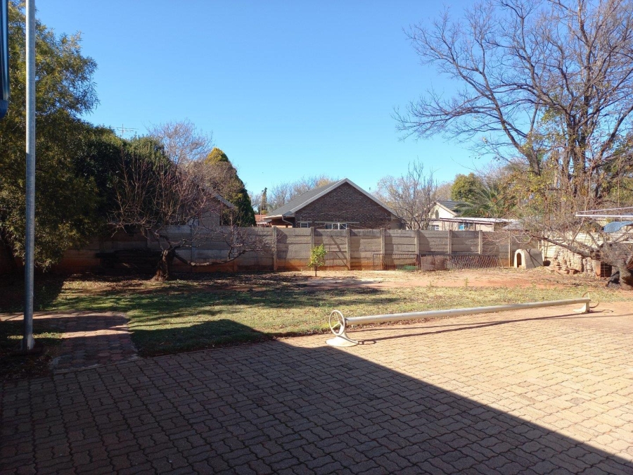 3 Bedroom Property for Sale in Helikonpark Gauteng
