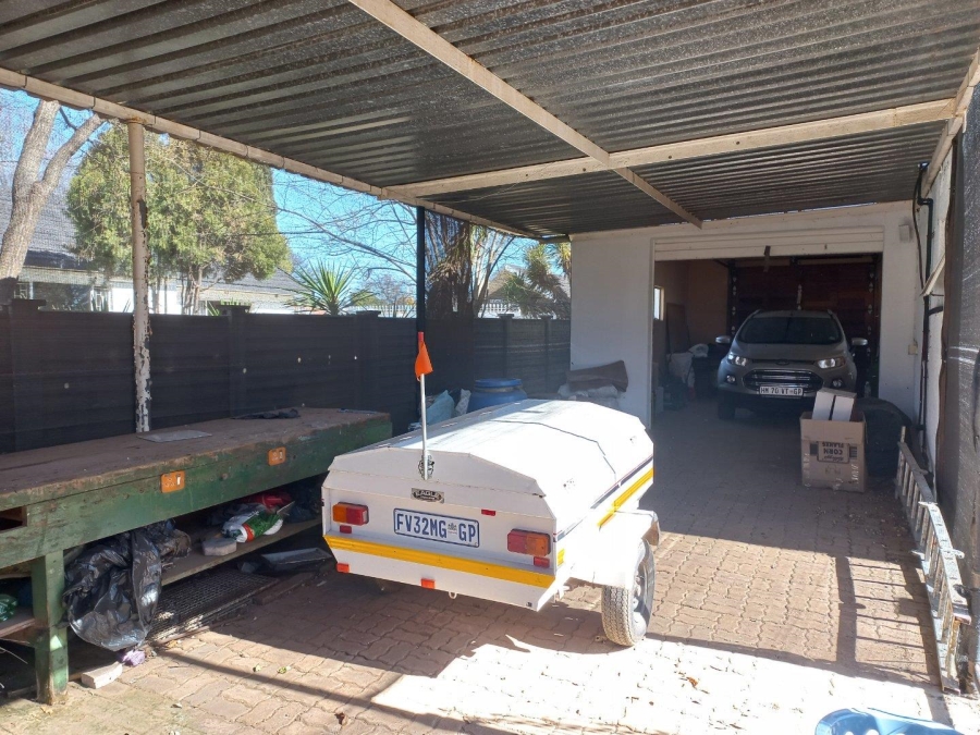 3 Bedroom Property for Sale in Helikonpark Gauteng
