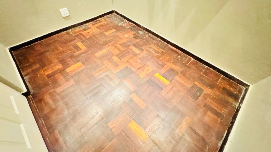 To Let 2 Bedroom Property for Rent in Buccleuch Gauteng