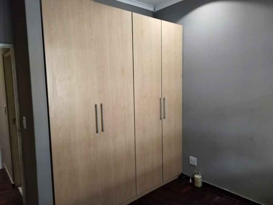 To Let 2 Bedroom Property for Rent in Buccleuch Gauteng