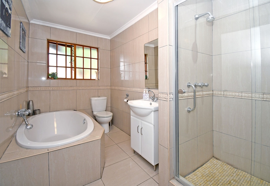 3 Bedroom Property for Sale in Ferndale Gauteng