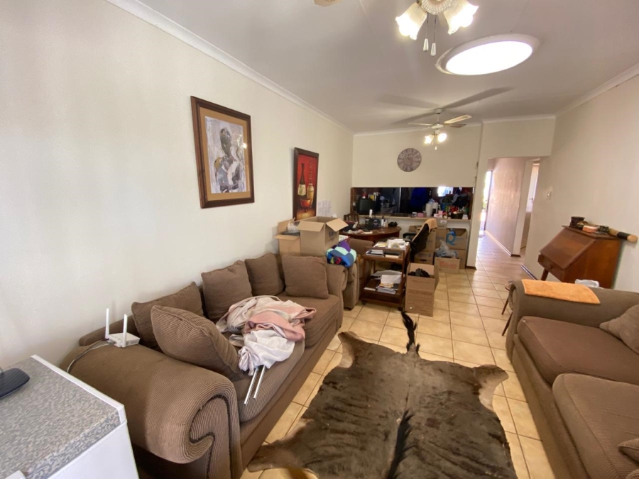 To Let 2 Bedroom Property for Rent in Faerie Glen Gauteng