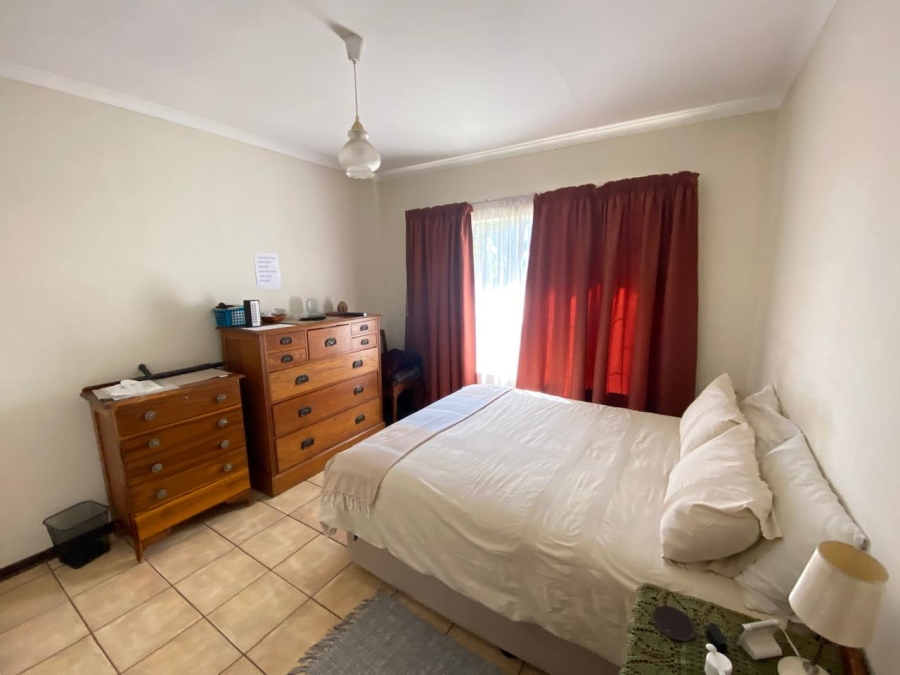 To Let 2 Bedroom Property for Rent in Faerie Glen Gauteng