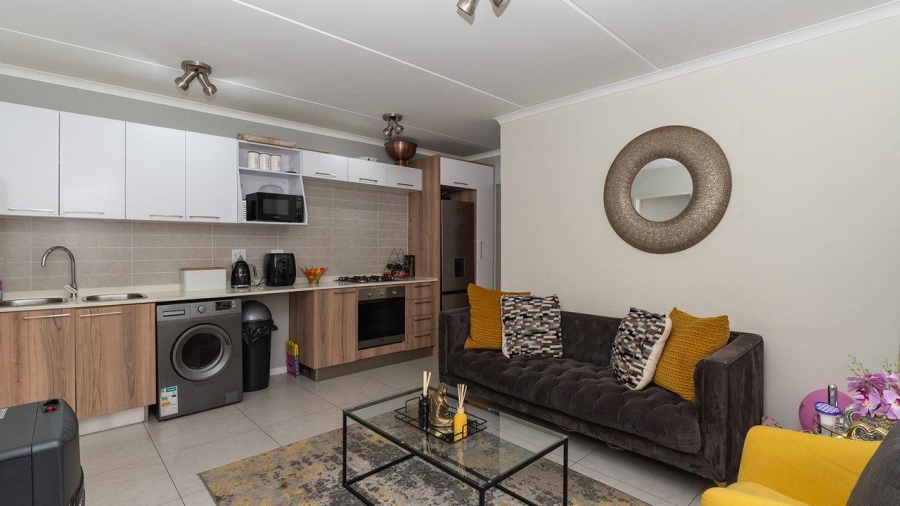 1 Bedroom Property for Sale in Modderfontein Gauteng